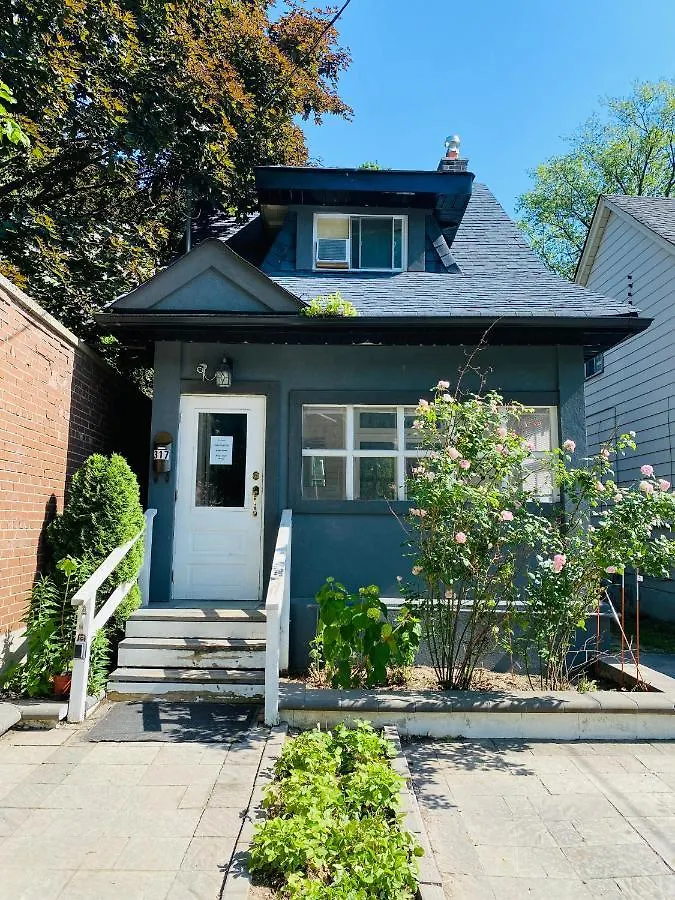 Apartment Lovely II Space Share A Room East York Canada Toronto