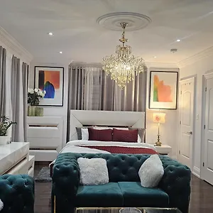 Homestay Lilen's, Toronto